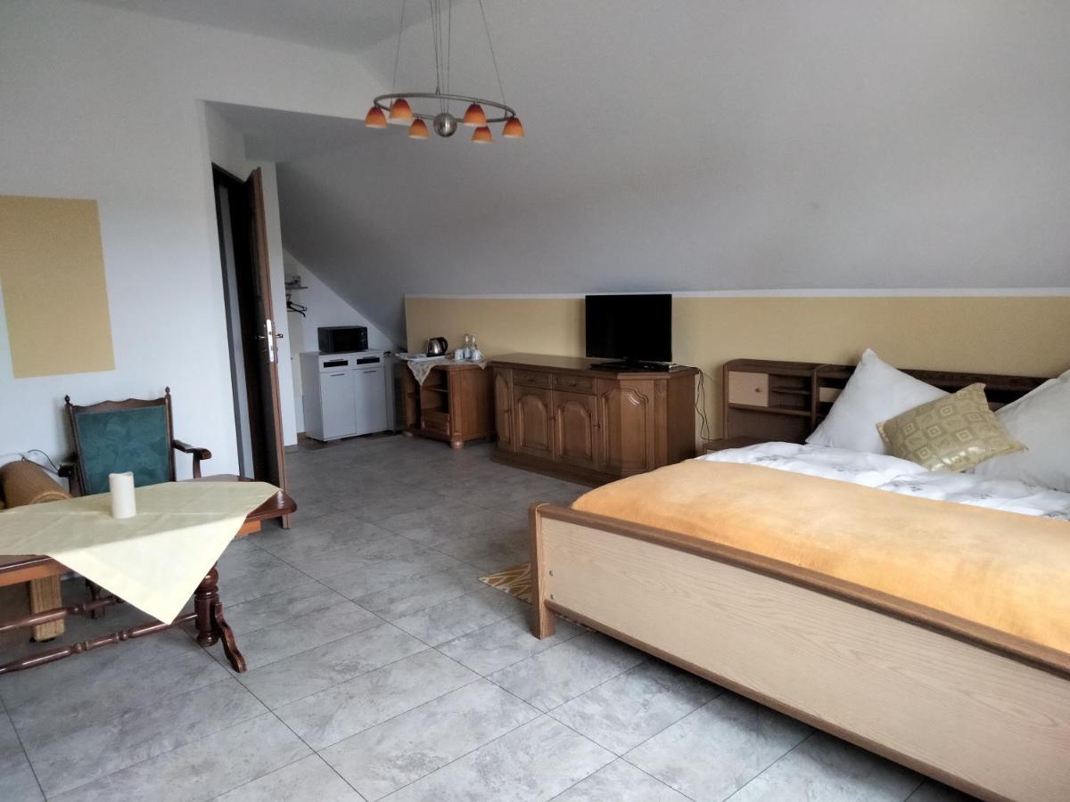 Pod Piramida Villa Lugniany Ngoại thất bức ảnh